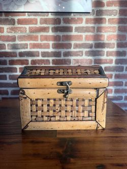 Vintage Bamboo box 🎋