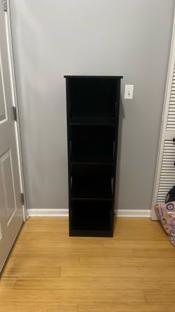 Beautiful solid Wood 4-Tier Shelf
