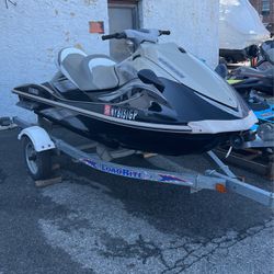 Yamaha VX Cruiser Very Clean  1 Owner With Trailer 