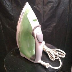 Black & Decker Easy Steam Compact.