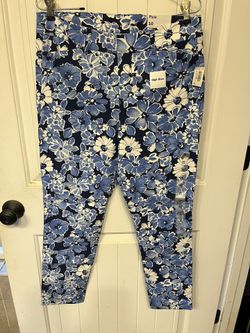 Old Navy High Rise Pixie pants 