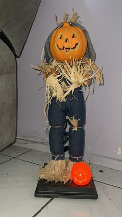 Halloween Pumpkin Scarecrow Jack-O’-Lantern 