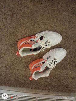 Women’s shoes