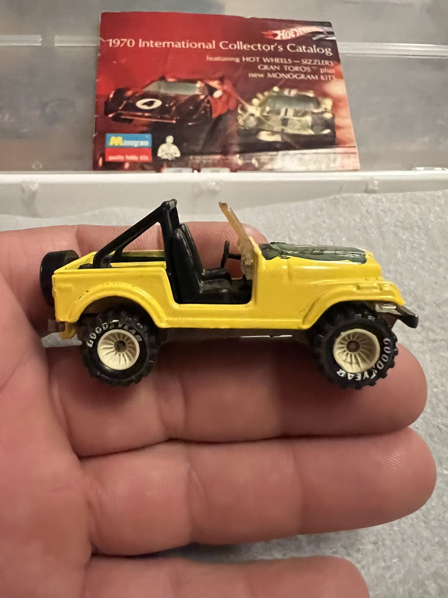 1981 Hot Wheels Real Riders Jeep CJ7 Yellow White Hub Variation Mint Condition