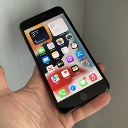 iPhone 8+ Plus. Like New And Unlocked! 