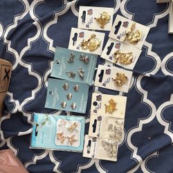 8 Baggies Of Charms  For 22$ Each 2$bucks 