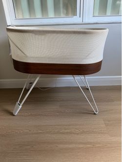 SNOO bassinet