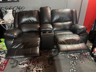 Recliner sofa