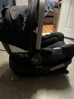 Nuna Car Seat With Base