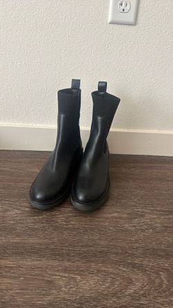Black boots