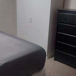 Bed, Dresser, & Closet 