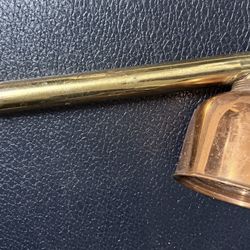 Vintage COPPER and BRASS ANTIQUE BLIZZARD CONTINUOUS SPRAYER by D B SMITH CO, UTICA N.Y. from the 1900s, featuring a unique hand-crank design. Made o