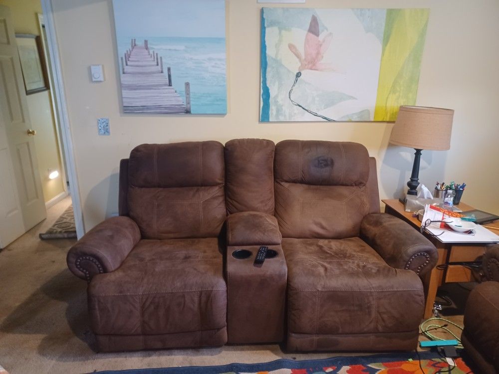 Two Couches Electric Reclining
