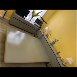 Lane 5 Piece Grey Lacquer Platform Bedroom Set With Pull Out Desk Top (no Mattress)  Excl Cond.