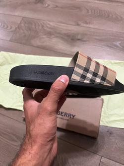 Burberry slides