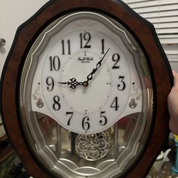 Wall Clock With 18 Melodies 