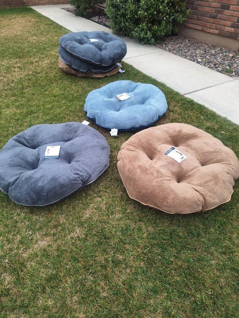 Large Dog Beds