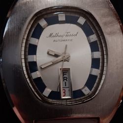 Vintage watch.  CLASSIC Mathey Tissot Automatic wrist watch. Great shape. RUNS. 