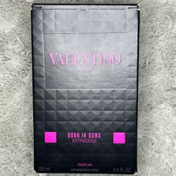 Valentino uomo born in Roma extradose
