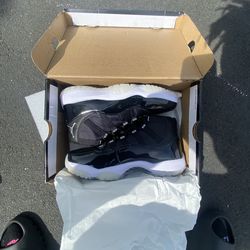 JORDAN 11 RETRO 25TH ANNIVERSARY
