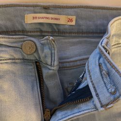 Levi’s 311 Shaping Skinny Jeans Size 26