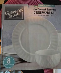 Gibson Home Embossed Sunrise 8-Piece Dinnerware Set