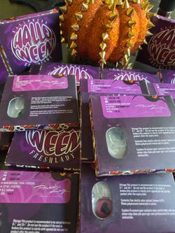Halloween contact lenses