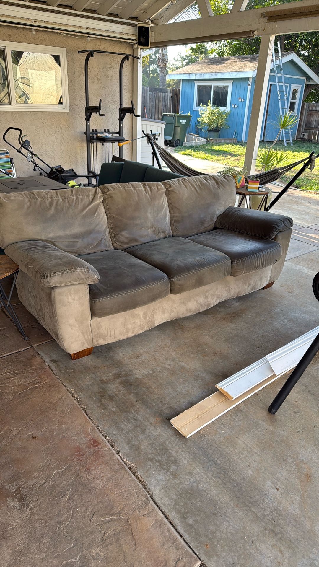 Free Sofa!