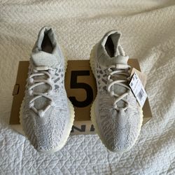 Adidas Yeezy 350 V2 CMPCT