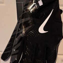 Brand New Nike Vapor Jet 8.0 Football Gloves Women Black White Girls Size Large