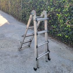 Franklin 17' Feet Versatile Multi-Task Folding And Extension Ladder