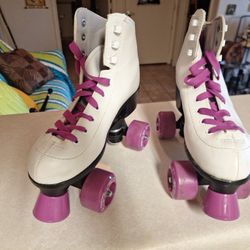 PRINCESS EPIC WHITE ROLLER SKATE   - SIZE 4 -- $20 FIRM PRICE 