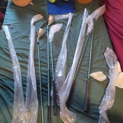 Kid zevo golf clubs lot of 10 Will Separate if wanted