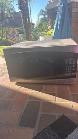 Built in microwave- WORKS