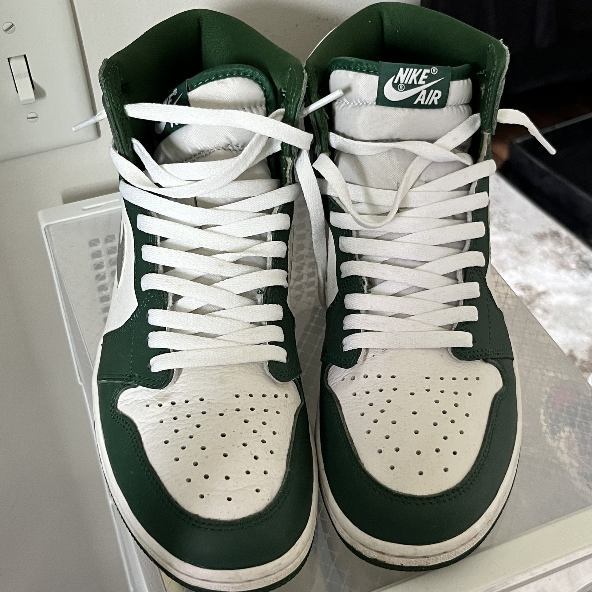 Size 10.5 - Nike Air Jordan 1 Retro High OG Gorge Green White 