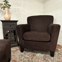Lounge Chair & Ottoman 