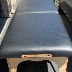 massage table