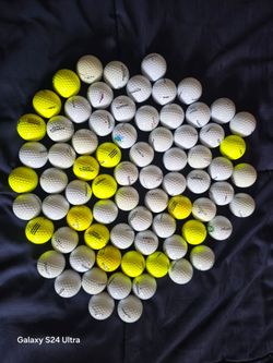 70 - Pinnacle Golf Balls