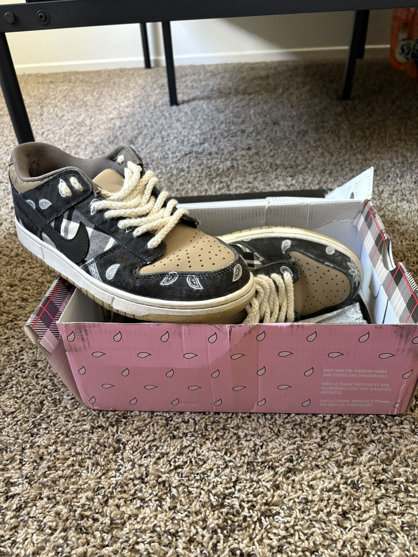 Travis Scott Dunks