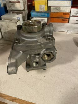 The item is a Bendix R-7 modulating valve,