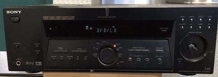 Sony AV Receiver Amplifier Tuner Stereo Digital Cinema Dolby Surround STR-DE675