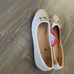 Brand New Women’s Size 10.5 Flats