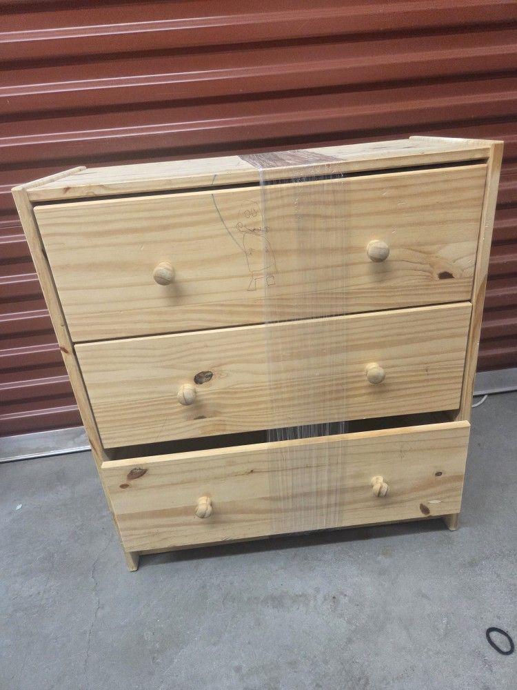 3 Drawer Dresser