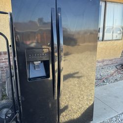 Whirlpool Refrigerator 