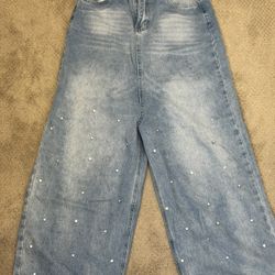 Baggy Jeans With Gem Design
