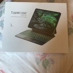 iPad Keyboard Case With Trackpad