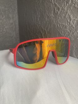 100% Shades 