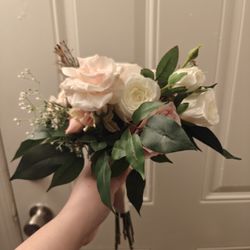 Wedding Decor -Flowers And Accessories 