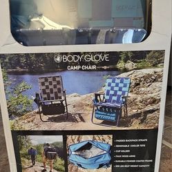 Durable Steel Powder-Coated Frame Folding Camp Chair
with Removeable Detachable Cooler Bag | Backpack Straps I
Wood Armrests, Cup Holder | Blue