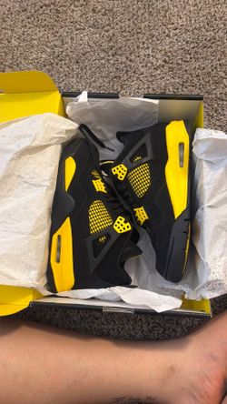Air Jordan 4